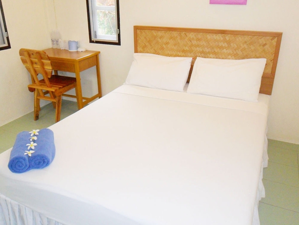 Imagen de la habitación del Hotel Khaolak Banana Bungalow. Foto 4