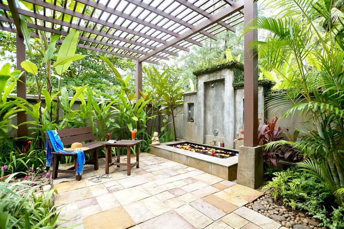 Imagen de los exteriores del Hotel Khaolak Bhandari Resort and Spa. Foto 12