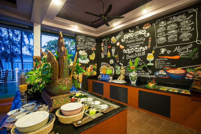 Imagen del bar/restaurante del Hotel Khaolak Emerald Surf Beach Resort and Spa. Foto 9