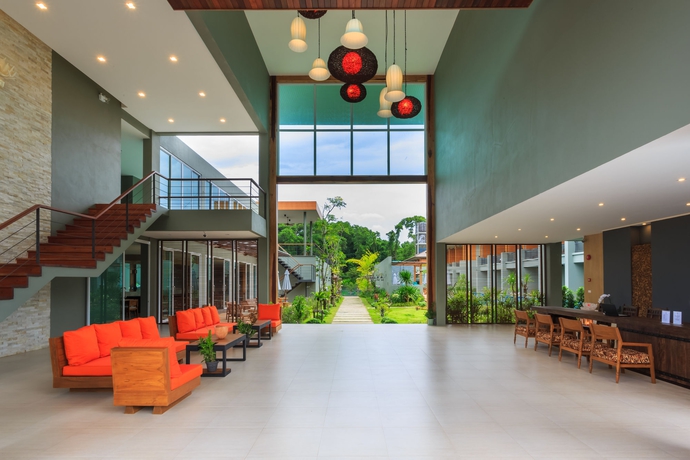 Imagen de los interiores del Hotel Khaolak Forest Resort. Foto 11