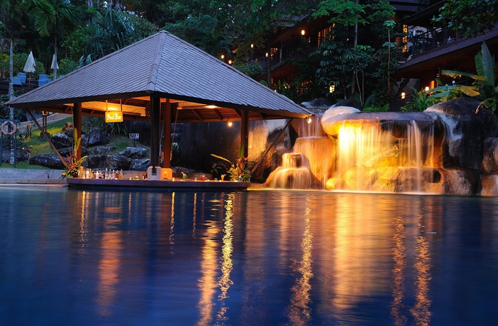 Imagen de la piscina del Hotel Khaolak Merlin Resort. Foto 16