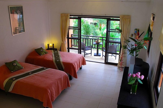 Imagen de la habitación del Hotel Khaolak Palm Hill Resort. Foto 5