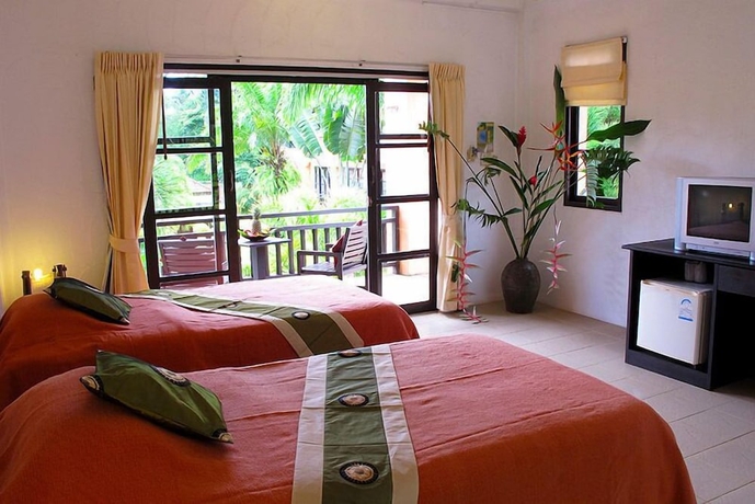 Imagen de la habitación del Hotel Khaolak Palm Hill Resort. Foto 10