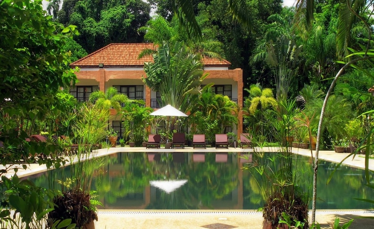 Imagen de la piscina del Hotel Khaolak Palm Hill Resort. Foto 19