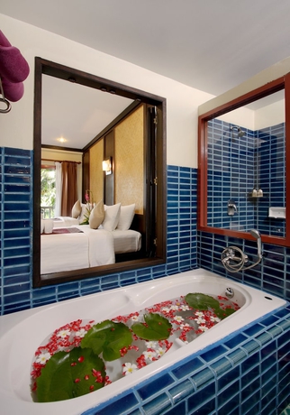 Imagen de la habitación del Hotel Khaolak Paradise Resort. Foto 9