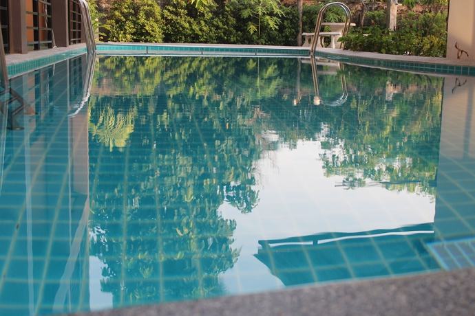 Imagen de la piscina del Hotel Khaolak Suthawan Resort. Foto 8