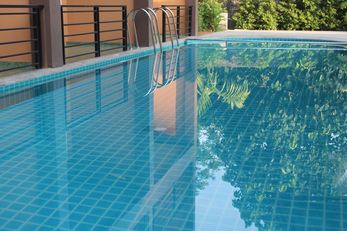 Imagen de la piscina del Hotel Khaolak Suthawan Resort. Foto 9