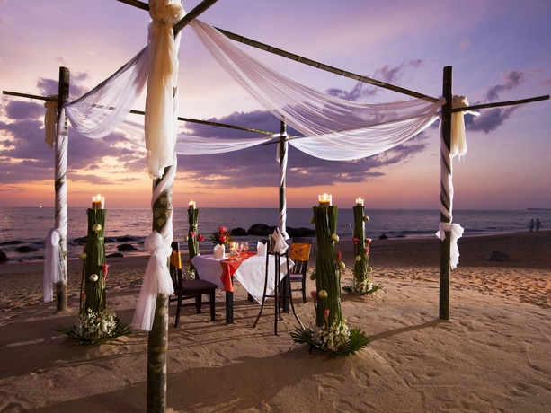 Imagen de los exteriores del Hotel Khaolak Wanaburee Resort. Foto 12