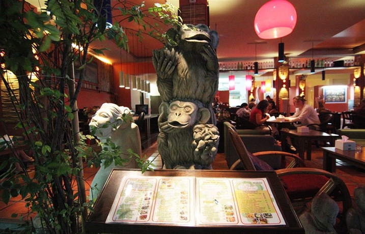 Imagen del bar/restaurante del Hotel Khaosan Holiday. Foto 5