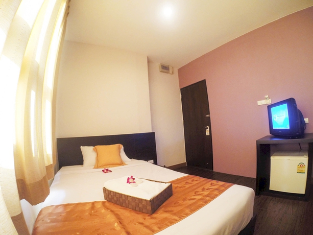 Imagen de la habitación del Hotel Khaosan Park Resort. Foto 10