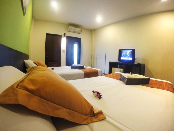 Imagen de la habitación del Hotel Khaosan Park Resort. Foto 13