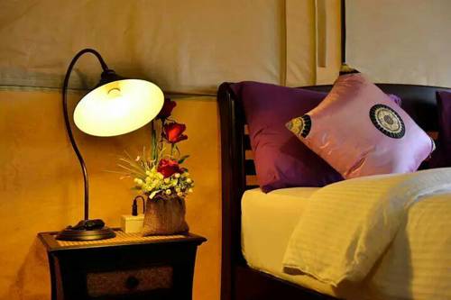 Imagen de la habitación del Hotel Khaosok Boutique Camps. Foto 8
