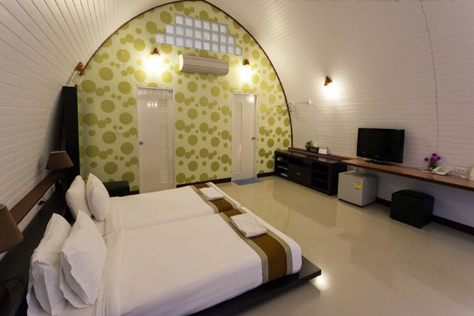 Imagen de la habitación del Hotel Khaoyai Fantasy Resort. Foto 9