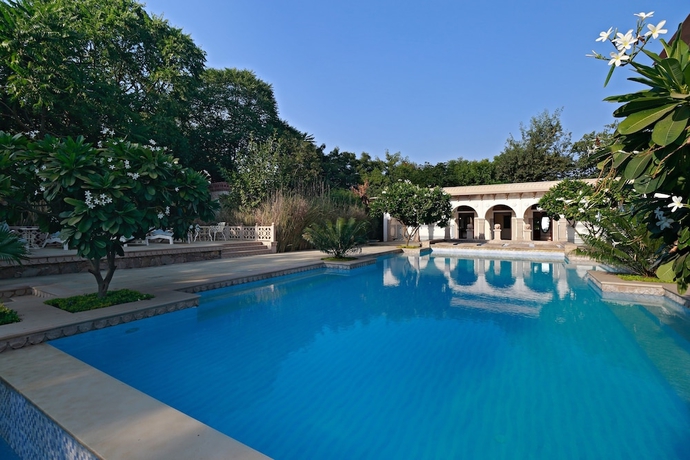 Imagen de la piscina del Hotel Khas Bagh. Foto 15