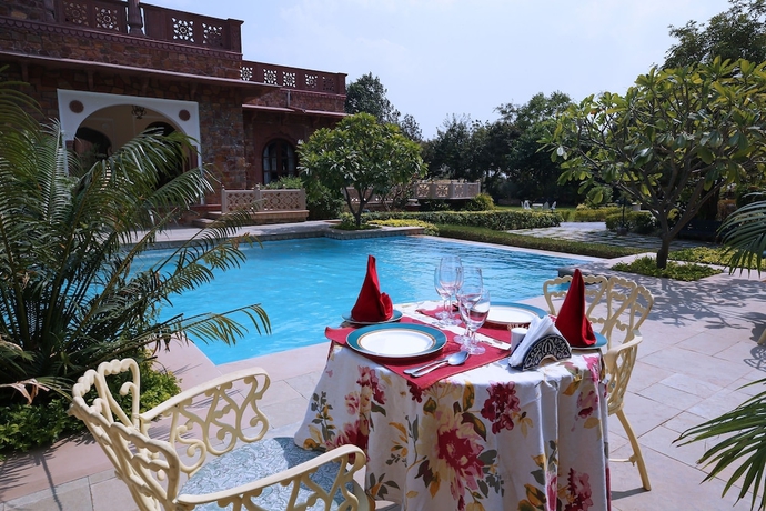 Imagen de la piscina del Hotel Khas Bagh. Foto 16