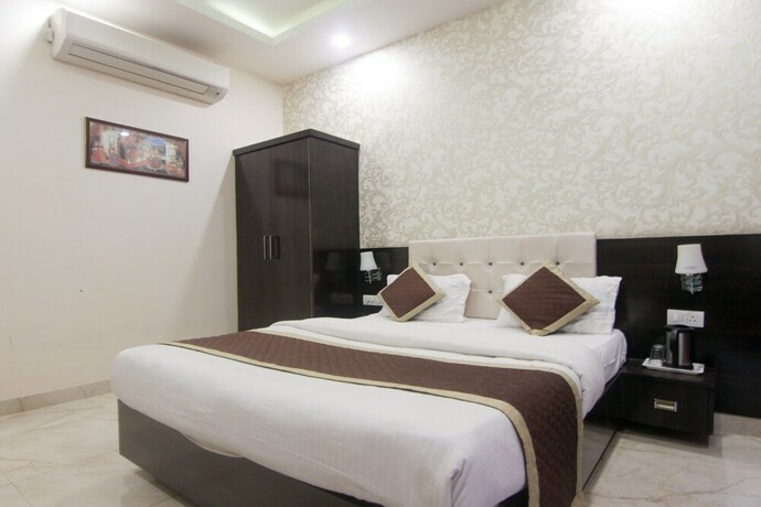 Imagen de la habitación del Hotel Khatana Palace. Foto 29