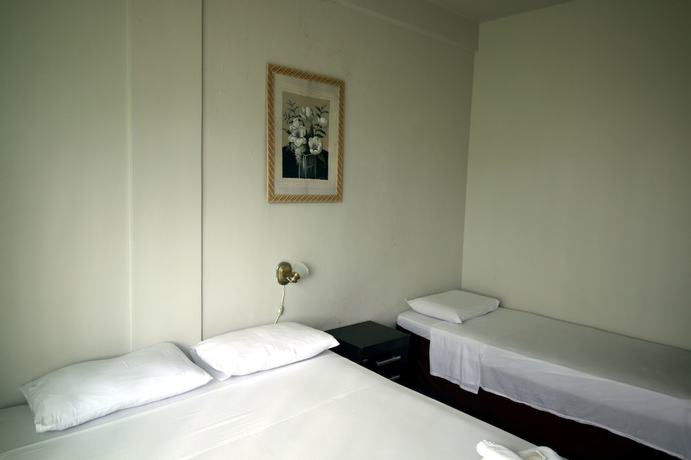 Imagen de la habitación del Hotel Khatib. Foto 15