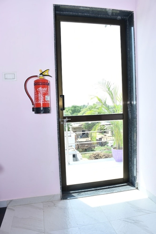 Imagen de la habitación del Hotel Khatushyamji. Foto 5