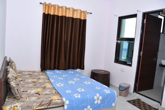 Imagen de la habitación del Hotel Khatushyamji. Foto 9