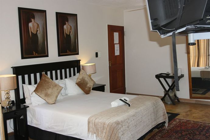 Imagen de los interiores del Hotel Khayalami Lodge. Foto 14