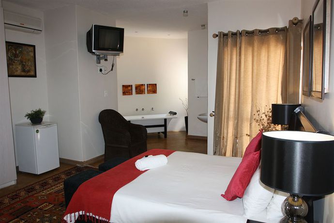Imagen de la habitación del Hotel Khayalami Lodge. Foto 6