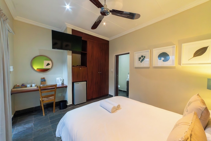 Imagen de la habitación del Hotel Khayamanzi Guesthouse. Foto 11