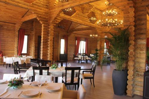 Imagen del bar/restaurante del Hotel Khazar Inji. Foto 2