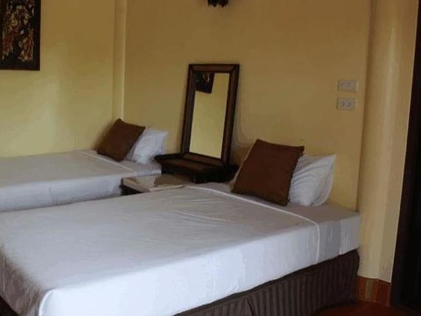 Imagen de la habitación del Hotel Khetwarin Resort. Foto 17