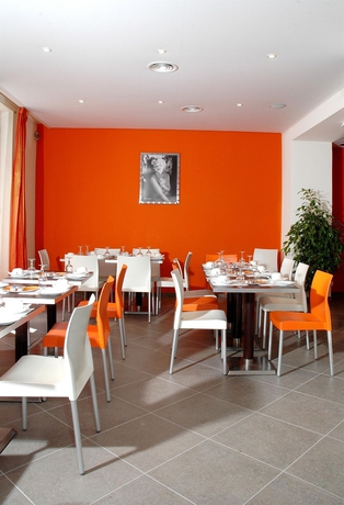 Imagen del bar/restaurante del Hotel Khla Nice. Foto 4