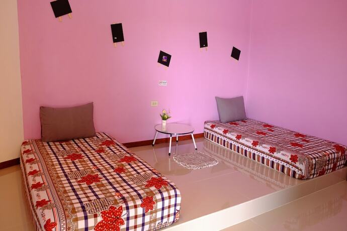 Imagen de la habitación del Hotel Khom Kaew Resort. Foto 18