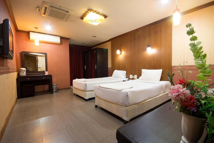 Imagen de la habitación del Hotel Khon Kaen Ruenrom. Foto 14
