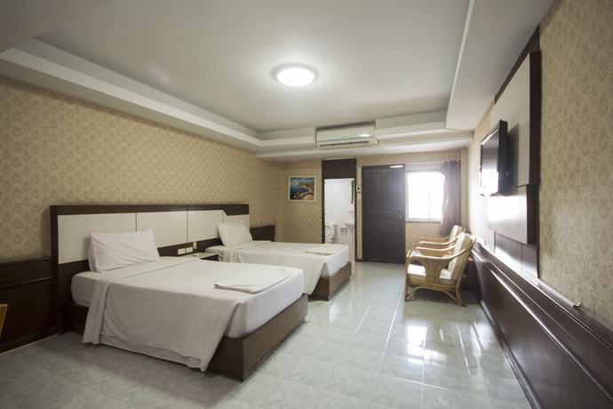 Imagen de la habitación del Hotel Khon Kaen Ruenrom. Foto 15