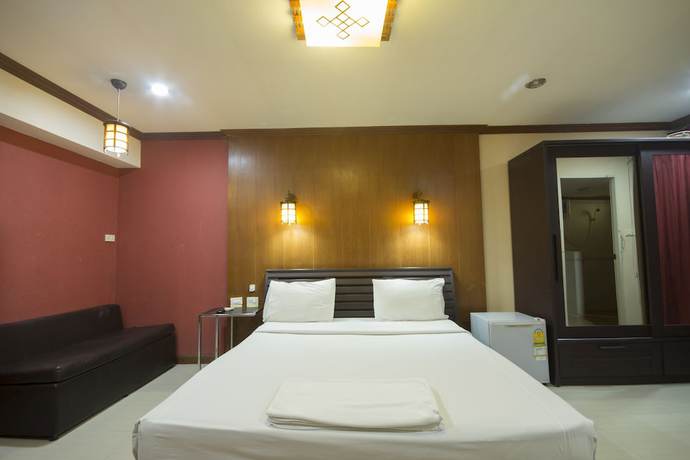 Imagen de la habitación del Hotel Khon Kaen Ruenrom. Foto 16