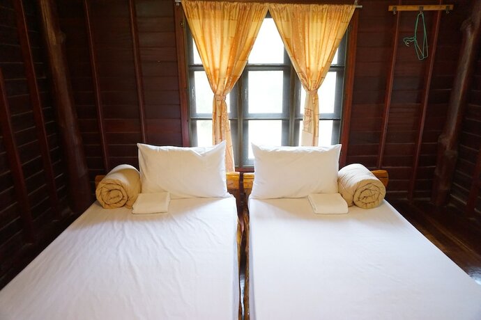 Imagen de la habitación del Hotel Khontong Resort. Foto 18