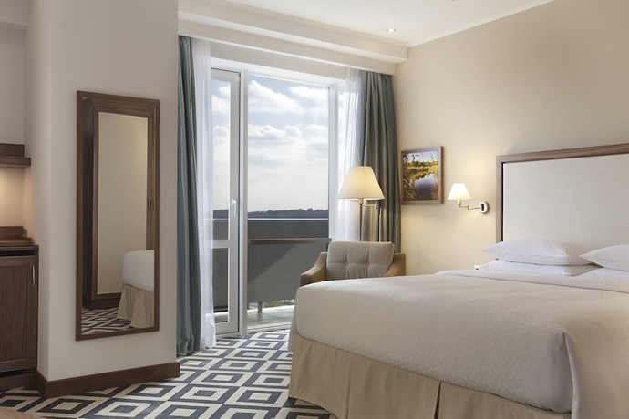 Imagen de la habitación del Hotel Khortitsa Palace. Foto 10