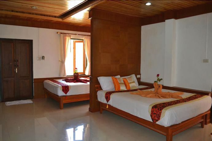 Imagen de la habitación del Hotel Khum Laanta Resort. Foto 7