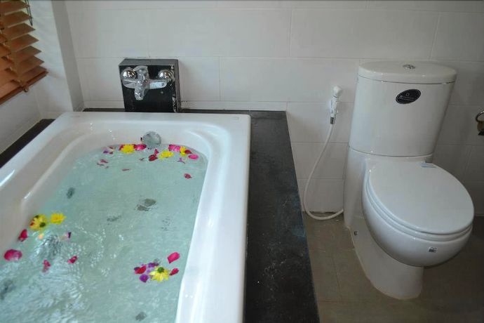 Imagen de la habitación del Hotel Khum Laanta Resort. Foto 9