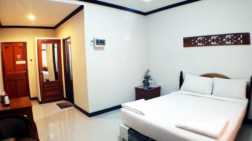 Imagen de la habitación del Hotel Khum Nakhon. Foto 10