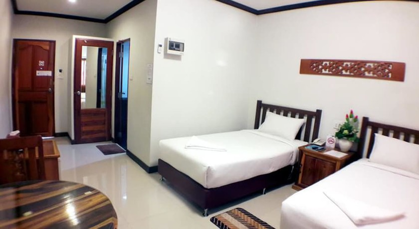 Imagen de la habitación del Hotel Khum Nakhon. Foto 14