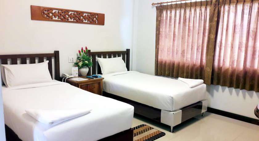 Imagen de la habitación del Hotel Khum Nakhon. Foto 16