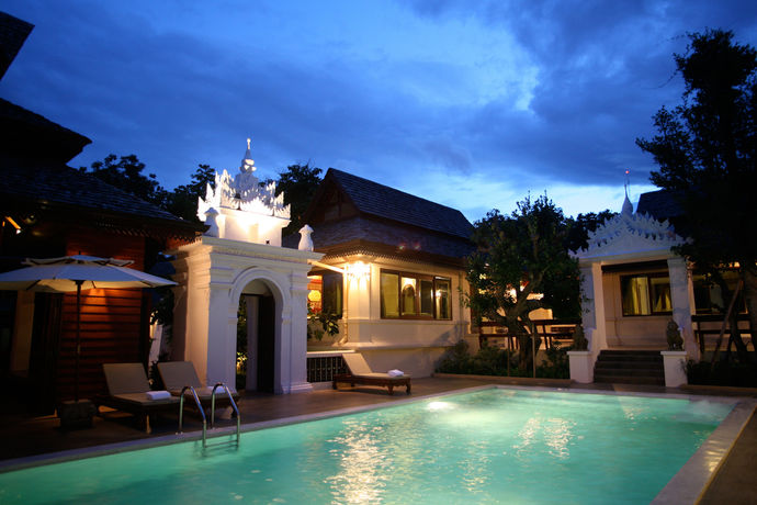 Imagen de la piscina del Hotel Khum Phaya Resort and Spa Boutique Collection. Foto 11