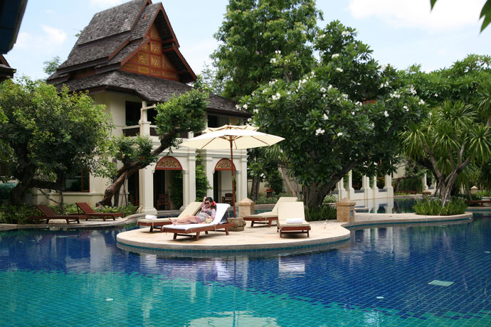 Imagen de la piscina del Hotel Khum Phaya Resort and Spa Boutique Collection. Foto 12