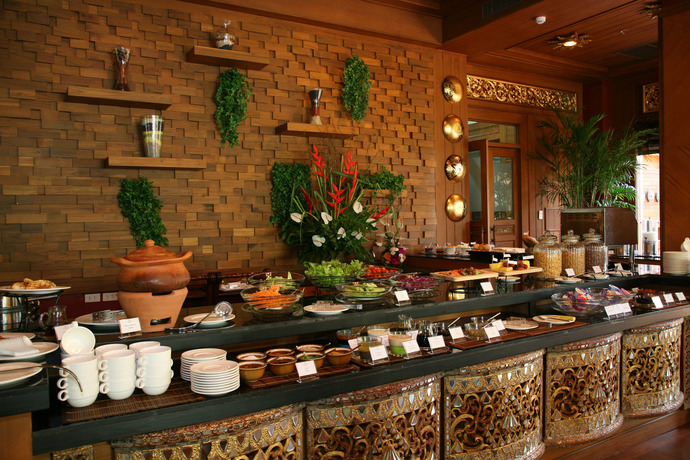 Imagen del bar/restaurante del Hotel Khum Phaya Resort and Spa Boutique Collection. Foto 5