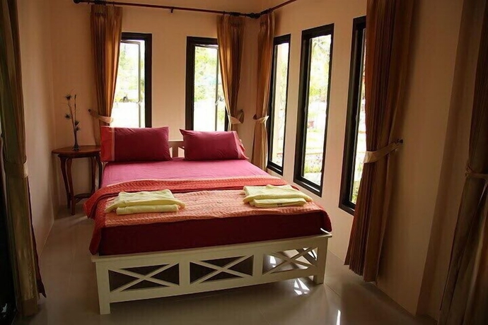 Imagen de la habitación del Hotel Khumphyazaw Resort. Foto 8