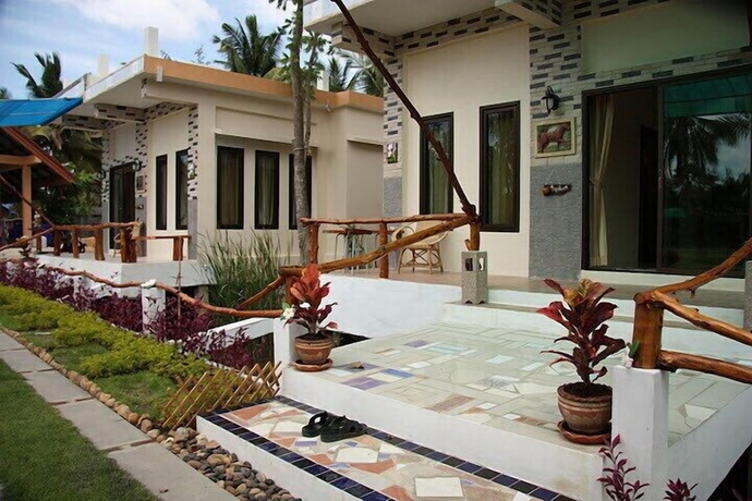 Imagen de la habitación del Hotel Khumphyazaw Resort. Foto 11