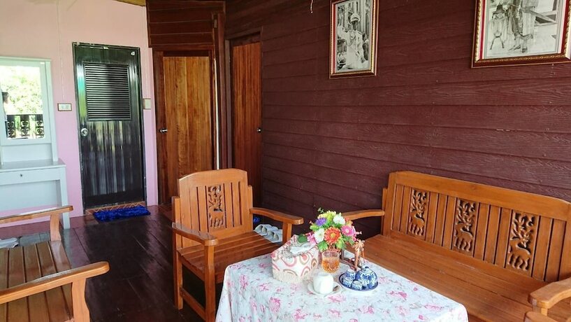 Imagen de la habitación del Hotel Khun Ohm Cha Am Resort. Foto 10