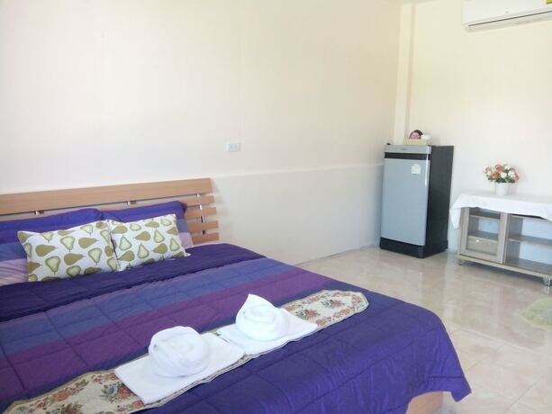 Imagen de la habitación del Hotel Khun Ohm Cha Am Resort. Foto 17