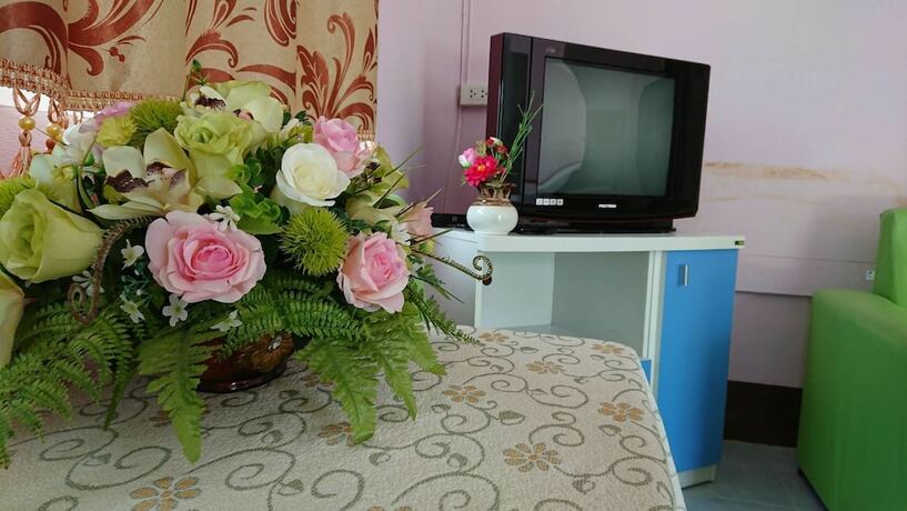 Imagen de la habitación del Hotel Khun Ohm Cha Am Resort. Foto 18