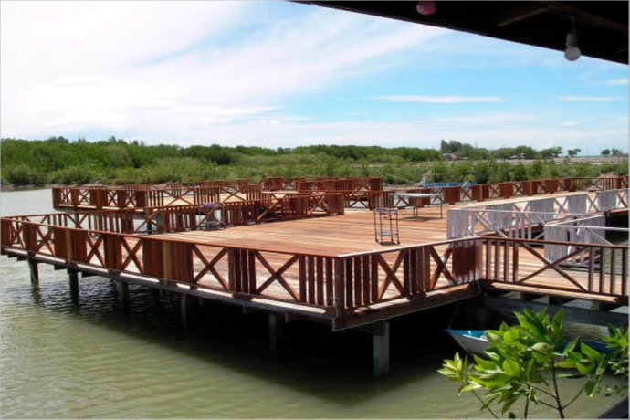 Imagen del bar/restaurante del Hotel Khungkapong Resort. Foto 2