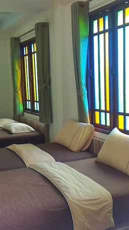 Imagen de la habitación del Hotel Khwan Darunee. Foto 8